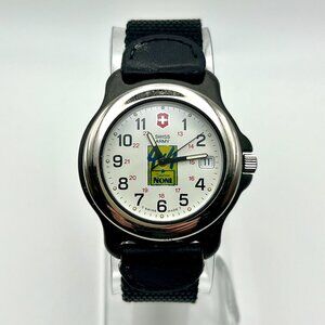 Vintage Unisex 90s Victorinox Swiss Army Nylon and Leather Strap Watch Working